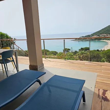 Serena-piscine Privee- Vue コンカ